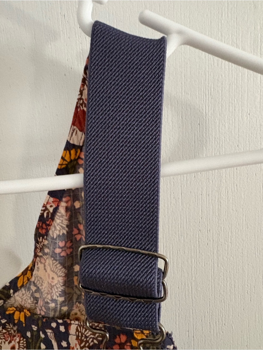 Duluth hedgehog Overalls with Navy Straps - Picture 8 of 8